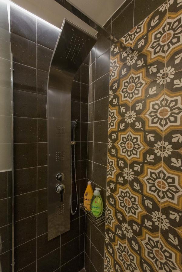 1571_ Suites A2 纳弗帕克托斯 外观 照片